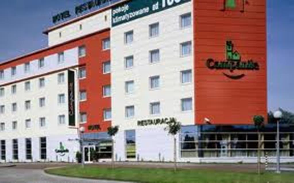 Campanile Poznan Hotel Exterior foto