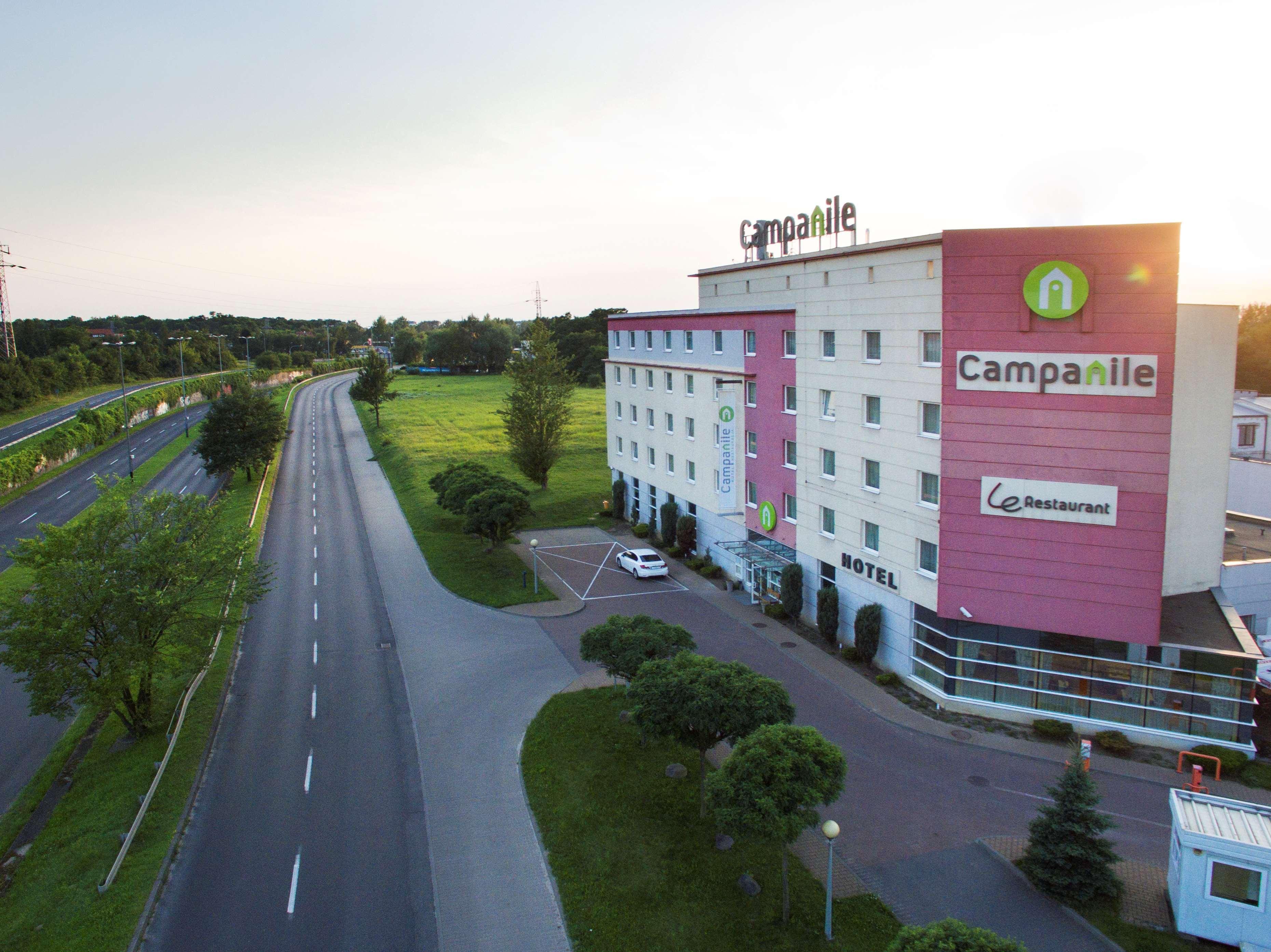 Campanile Poznan Hotel Exterior foto