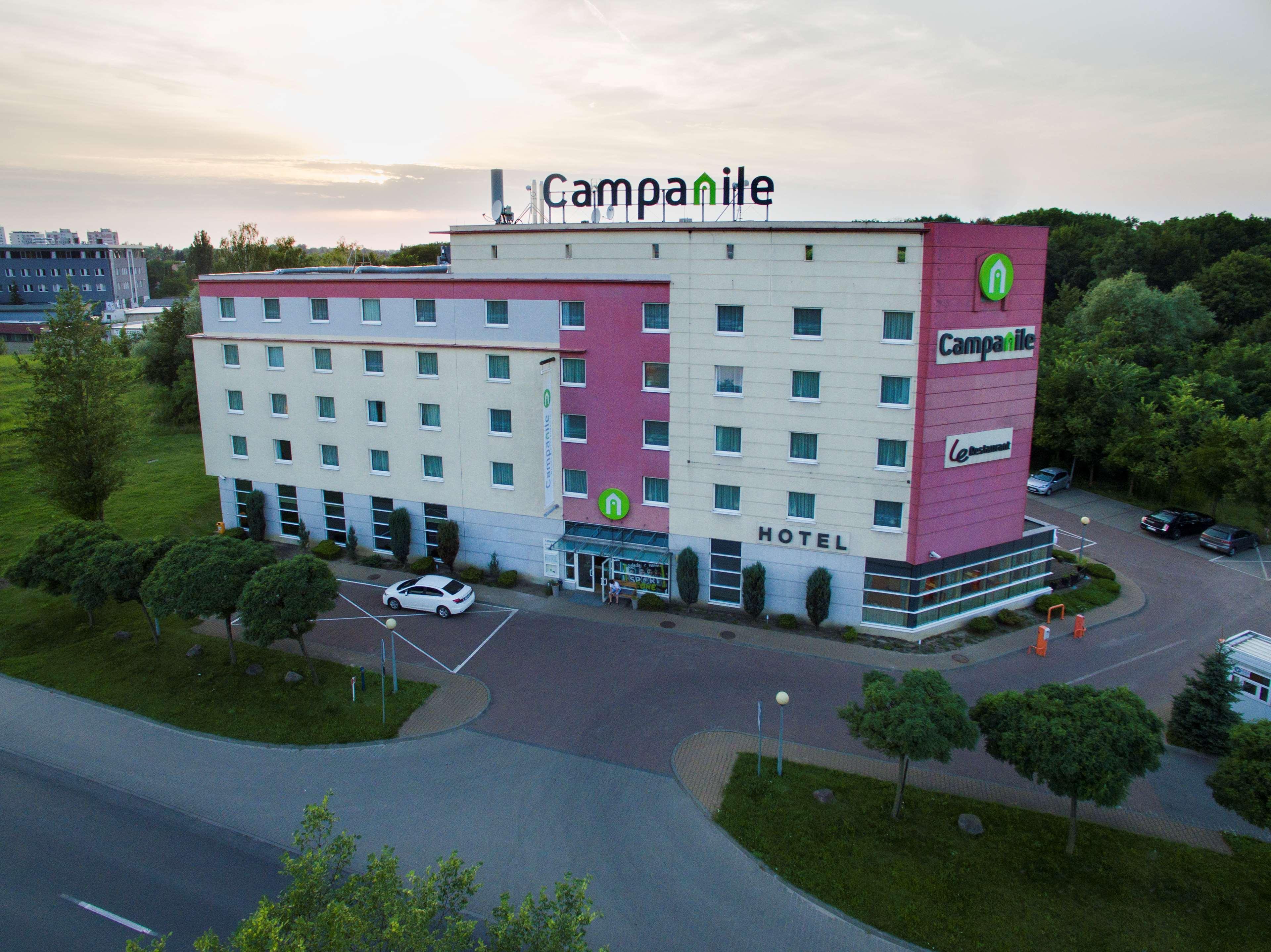 Campanile Poznan Hotel Exterior foto